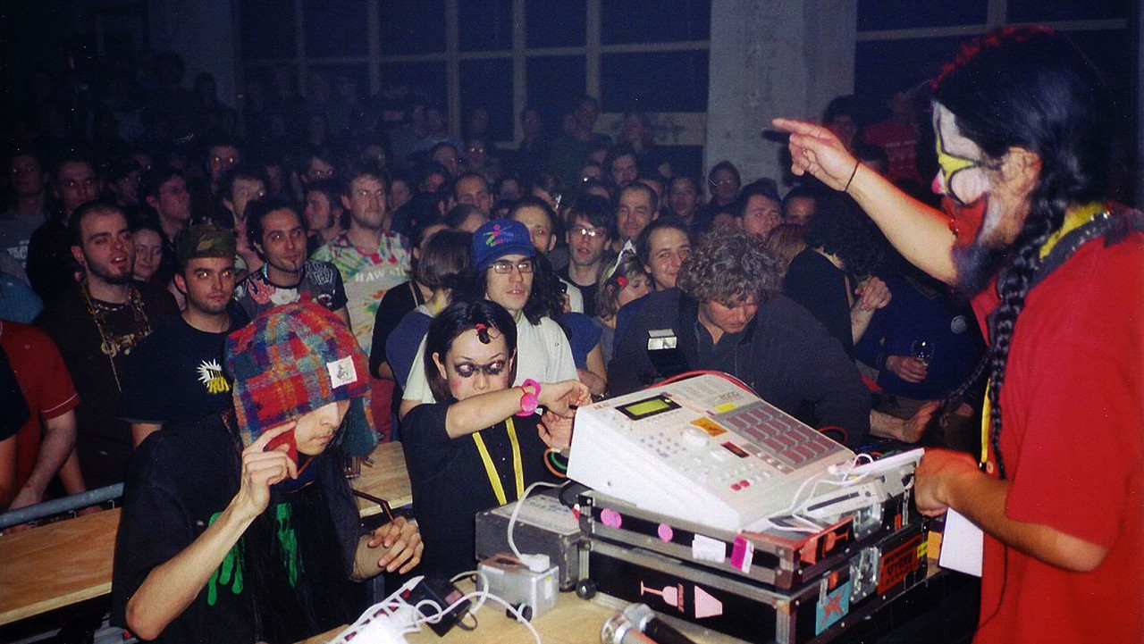 Ove Naxx, Gulpepsh, and Dododo, CTM 2006, Maria am Ostbahnhof