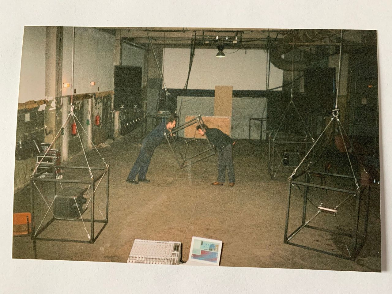 Setting up for the performance of DAC @ Maria am Ostbahnhof