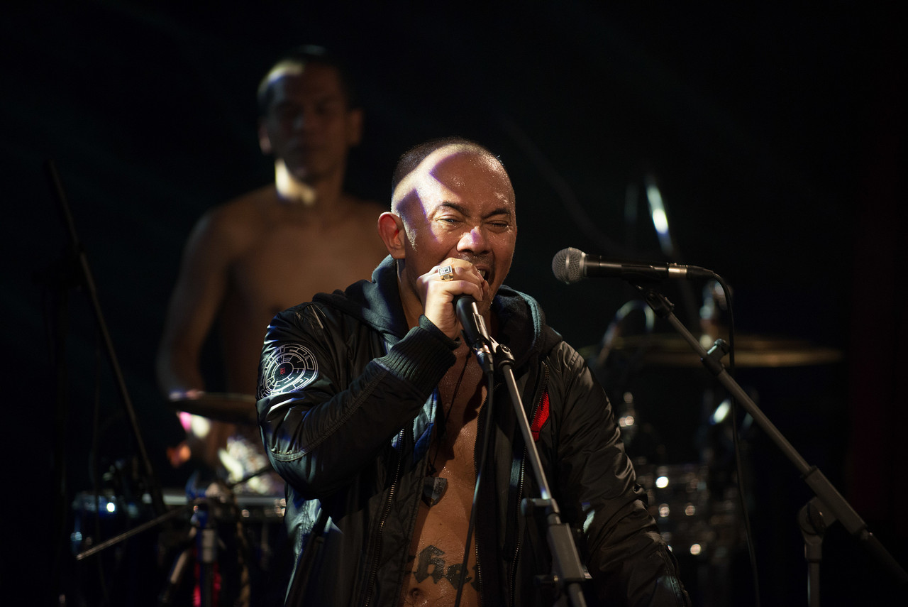 Rully Shabara of Setabuhan performs at Festsaal Kreuzberg for CTM – Persistence