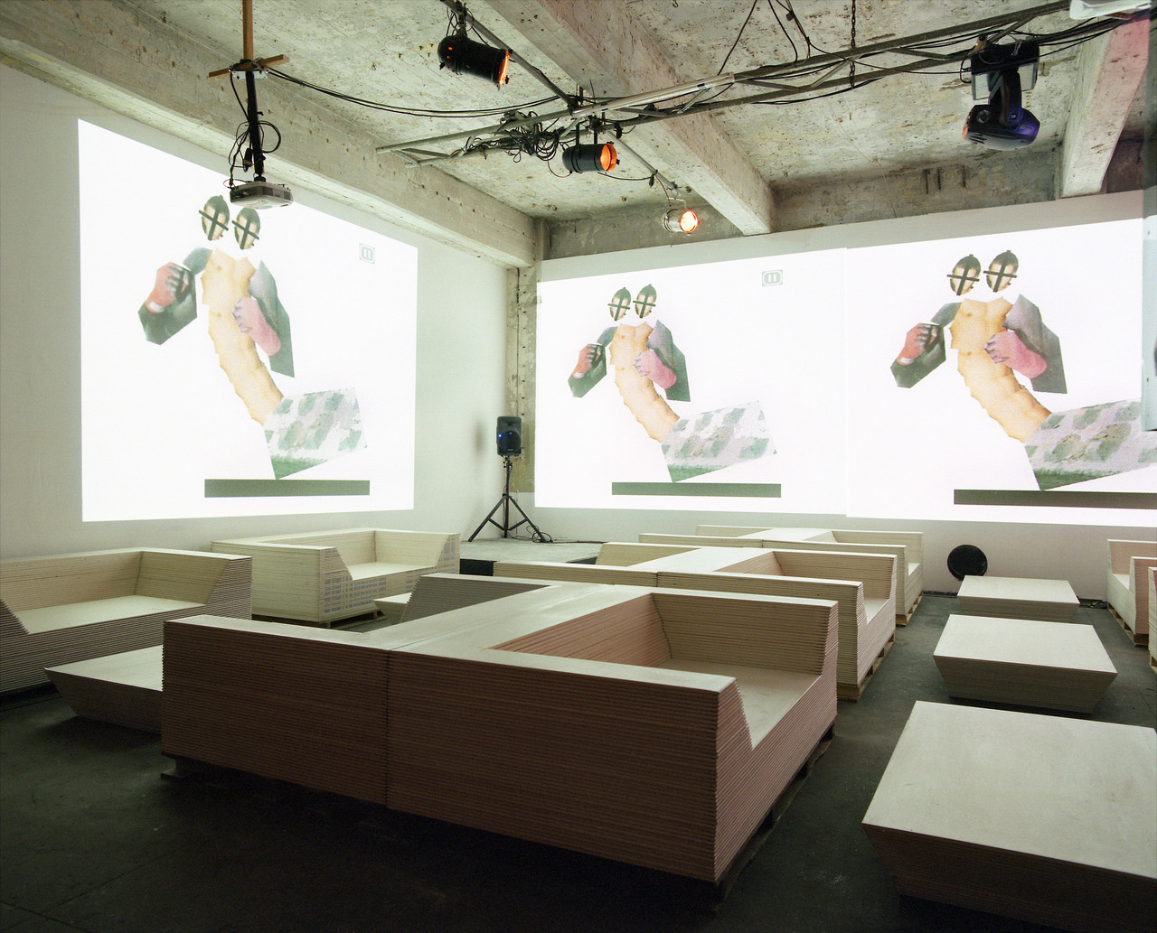 CTM 2006 lounge designed by Poolproducts with videos by Harm van den Dorpel, Maria am Ostbahnhof