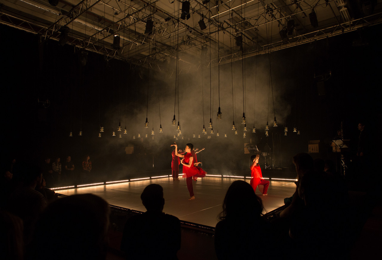 Performance »Drops and Seeds« at radialsystem